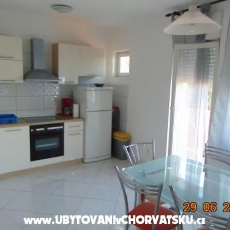 아파트 Three-bedroom *